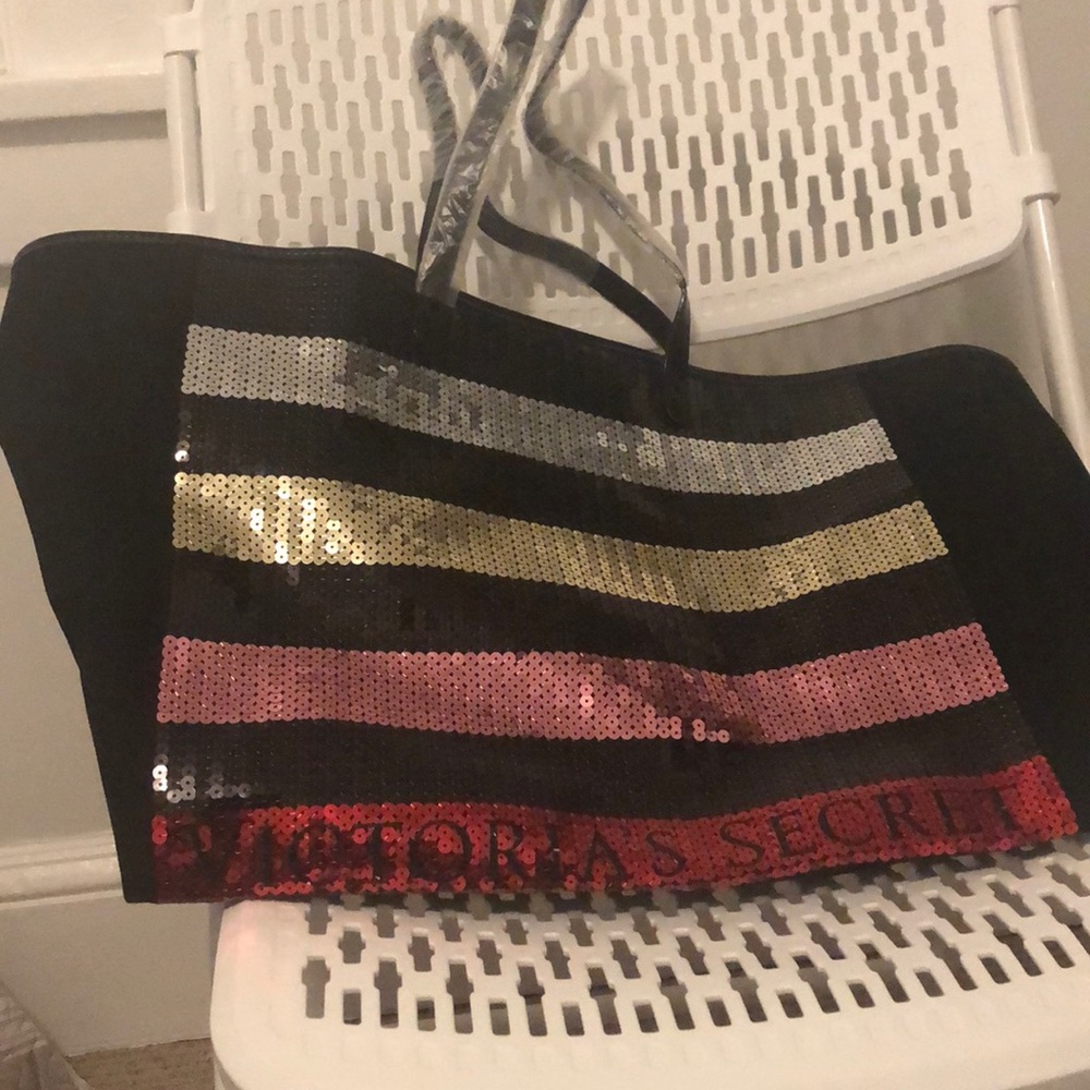 Victoria’s Secret tote and clutch